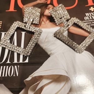 Dazzling pierced "Grand" earrings